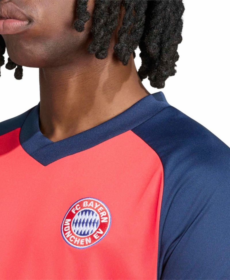Men's Red Bayern Munich 2026/27 Away Pre-Match Top