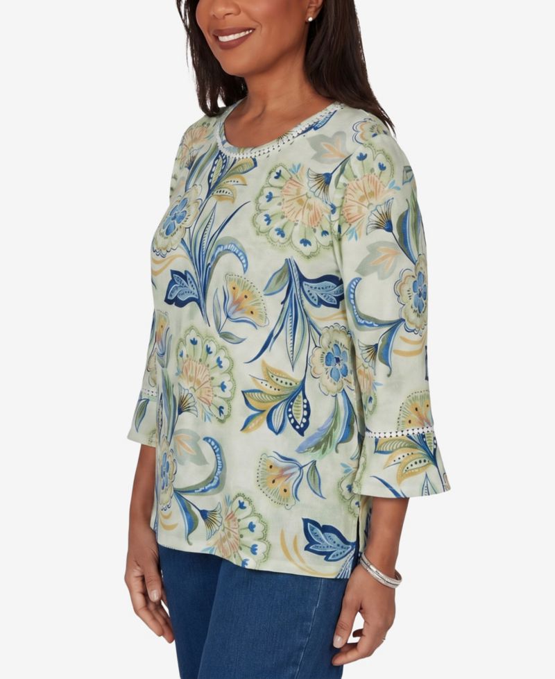 Petite Bold Meadow Floral Knit Top