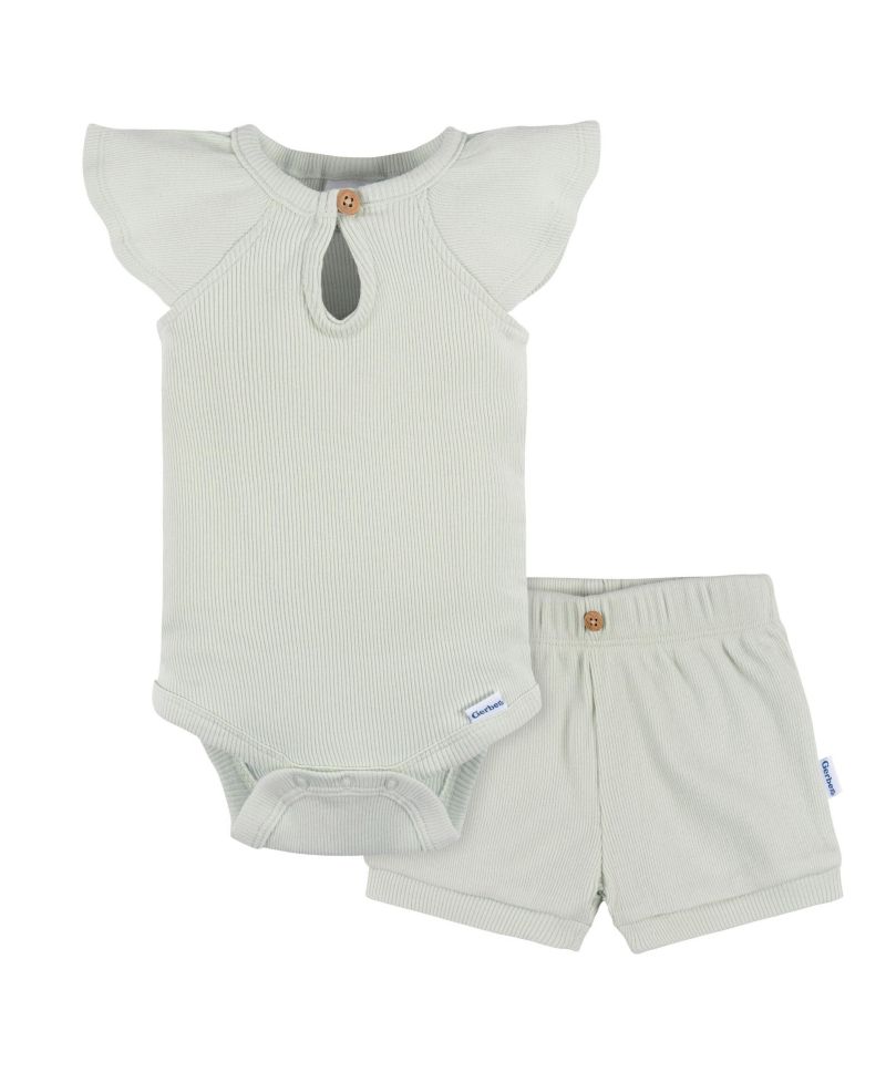 Childrenswear Baby Girls Gerber Flutter Sleeve Bodysuit and Shorts Set