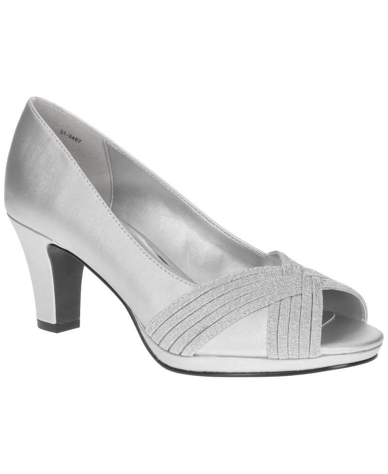 Women's Lavish Platform Pumps