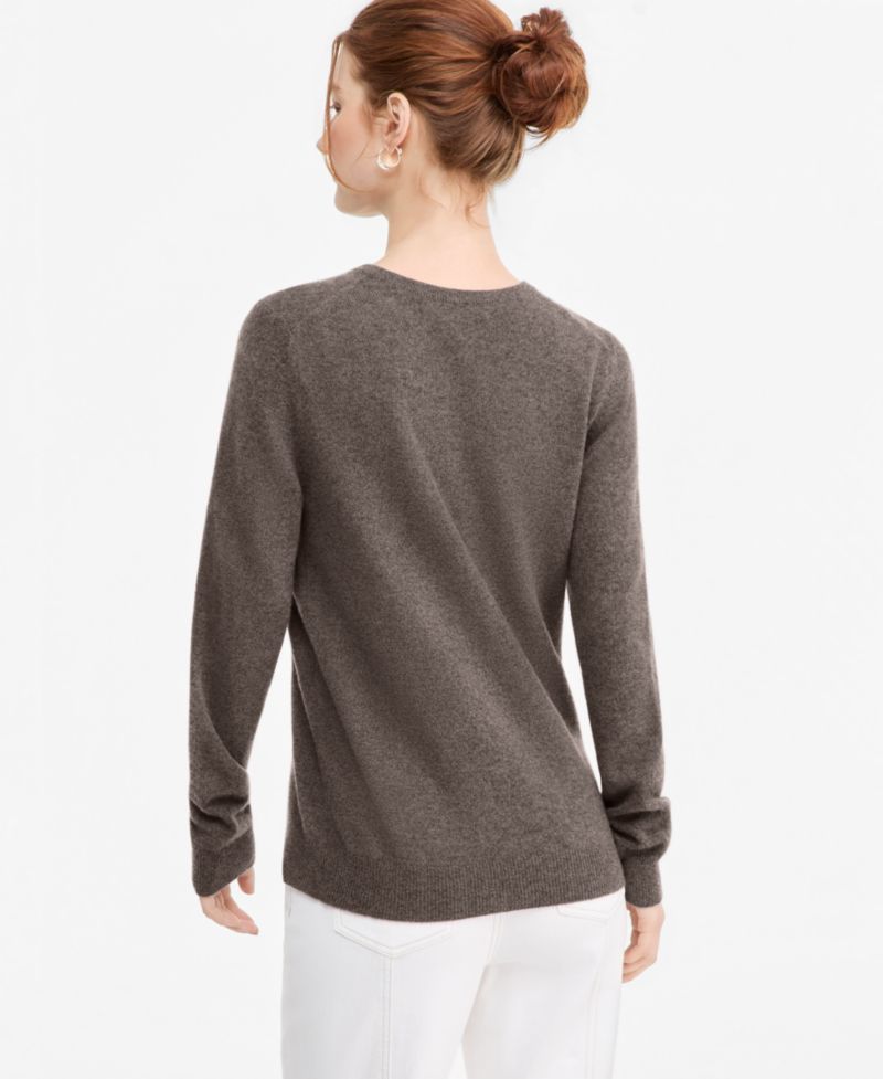 100% Cashmere Women's Petite Long-Sleeve Crewneck Sweater