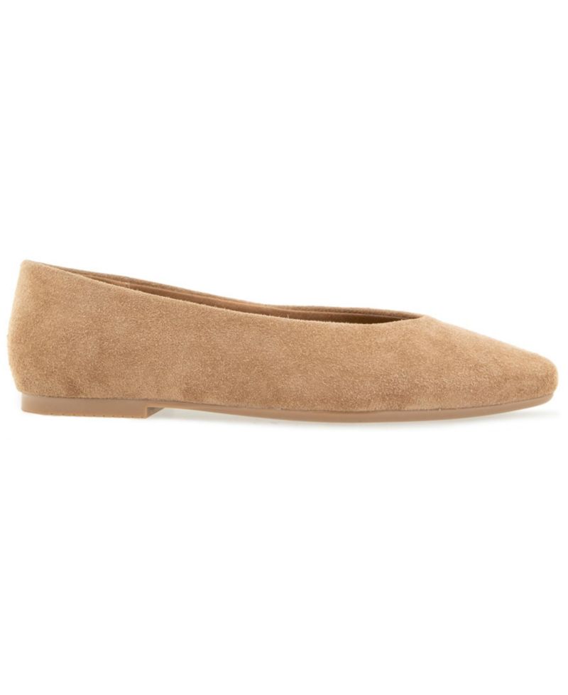 Women's Latouche Pointed Toe Ballet Flat