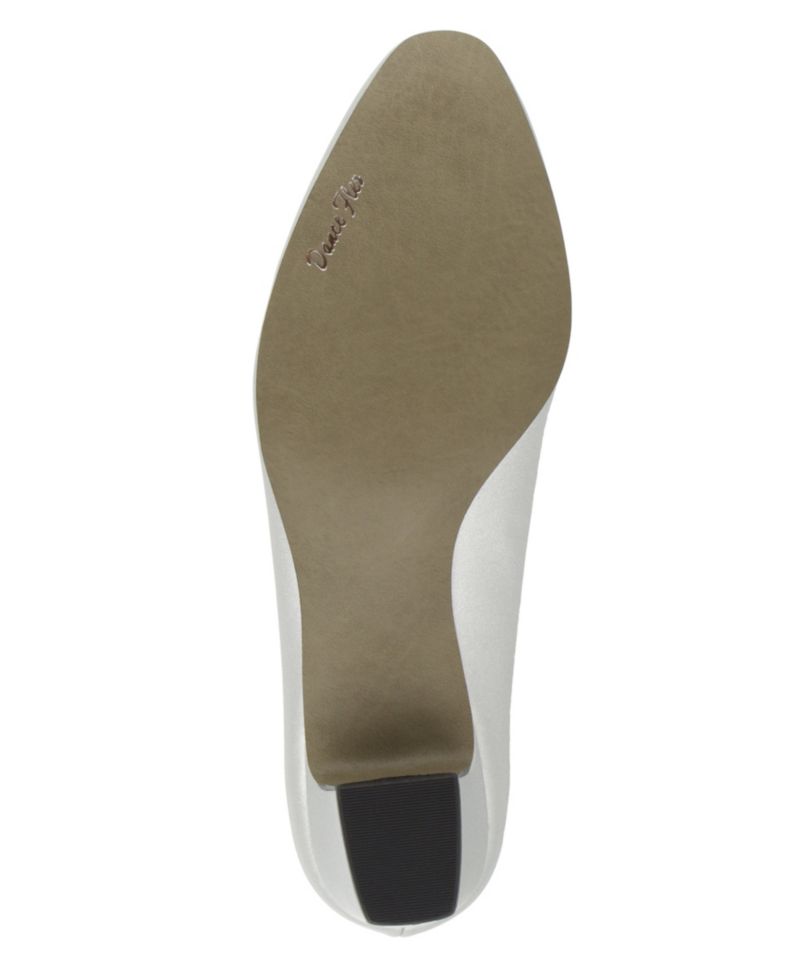 Women's Prim Kitten Heel Pumps