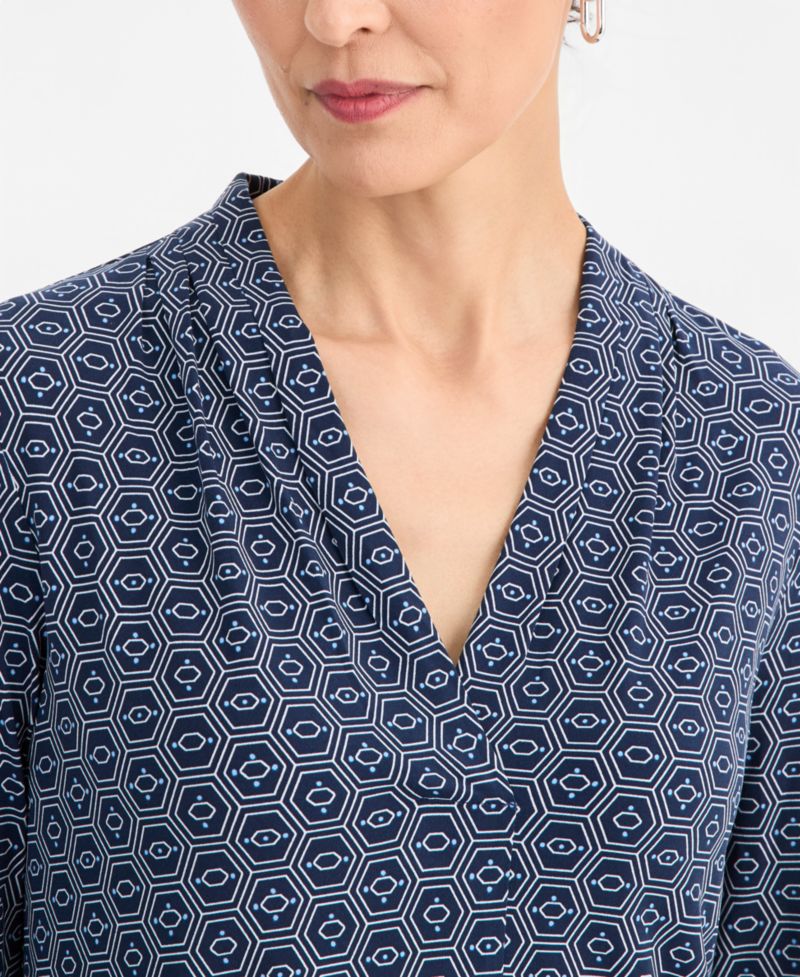 Women's Printed 3/4-Sleeve V-Neck Top