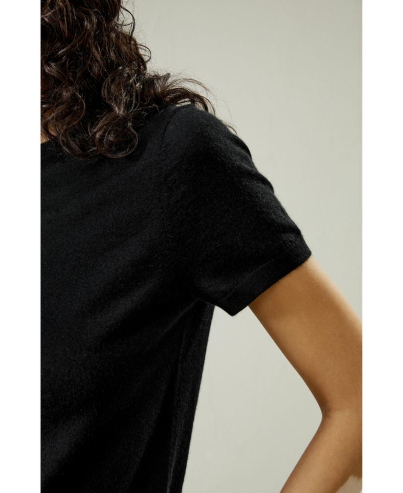 Women's Cashmere Round Neck Sweater