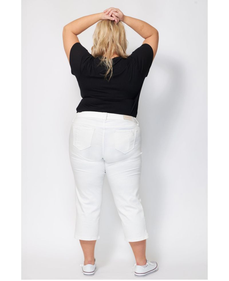 Plus Size Mid Rise Crop Jeans