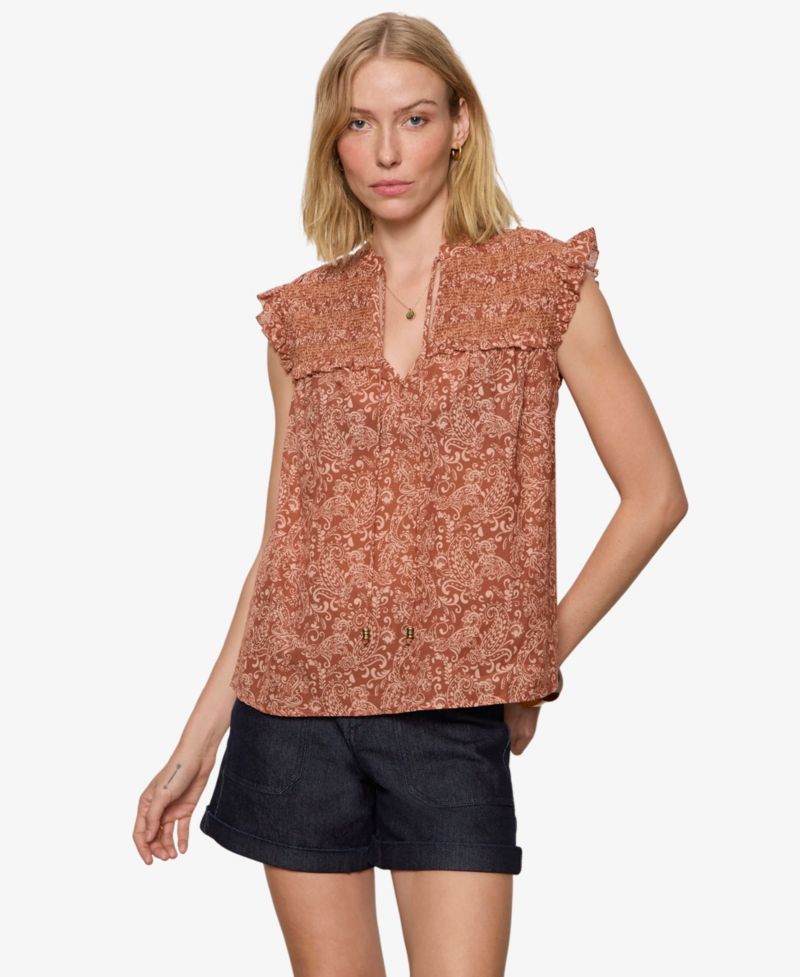 Petite Free Feeling Smocked Sleeveless Blouse
