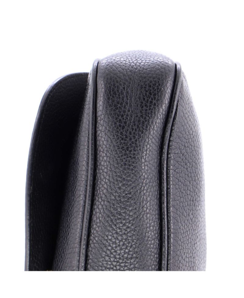 Medium Soho Chain Crossbody Bag Leather