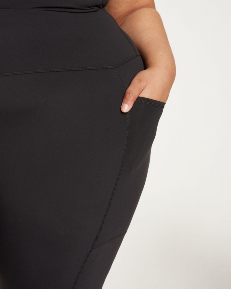 Plus Size Next-to-Naked Cropped Pocket Legging