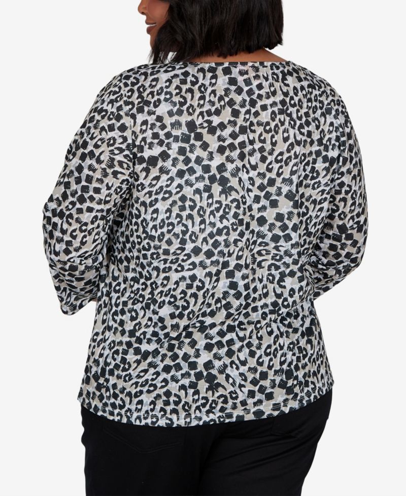 Plus Size Animal-Print 3/4-Sleeve Blouse