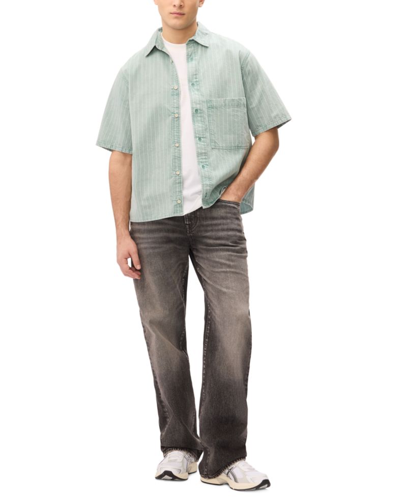Men's Vertical Stripe Pattern Shirt