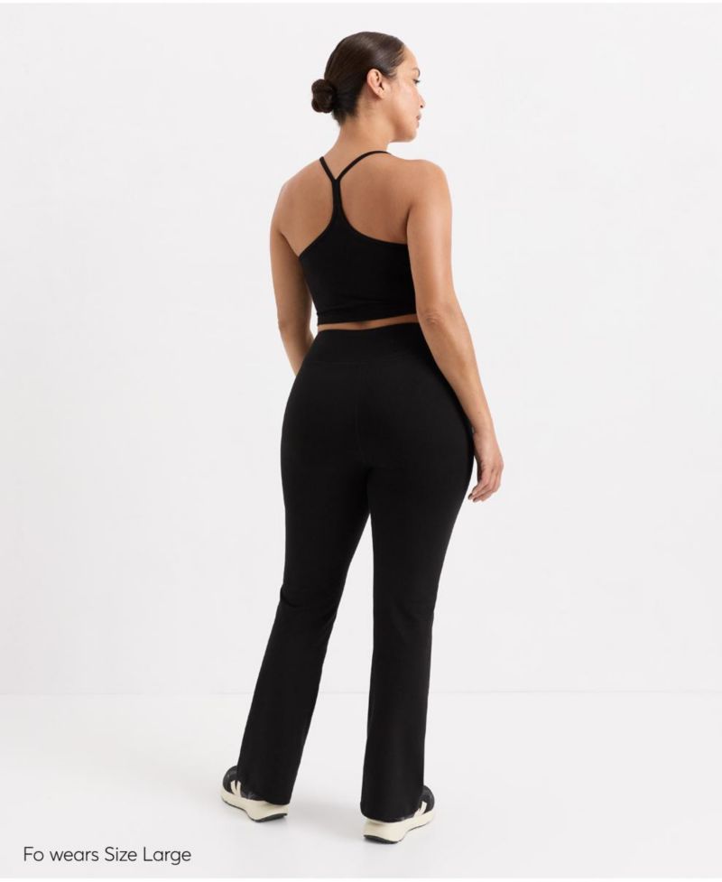 Women's On The Go-To Contour Compression Flare Bootcut Leggings