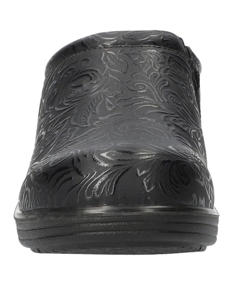 Women's Beck Slip-Resistant Round Toe Clogs