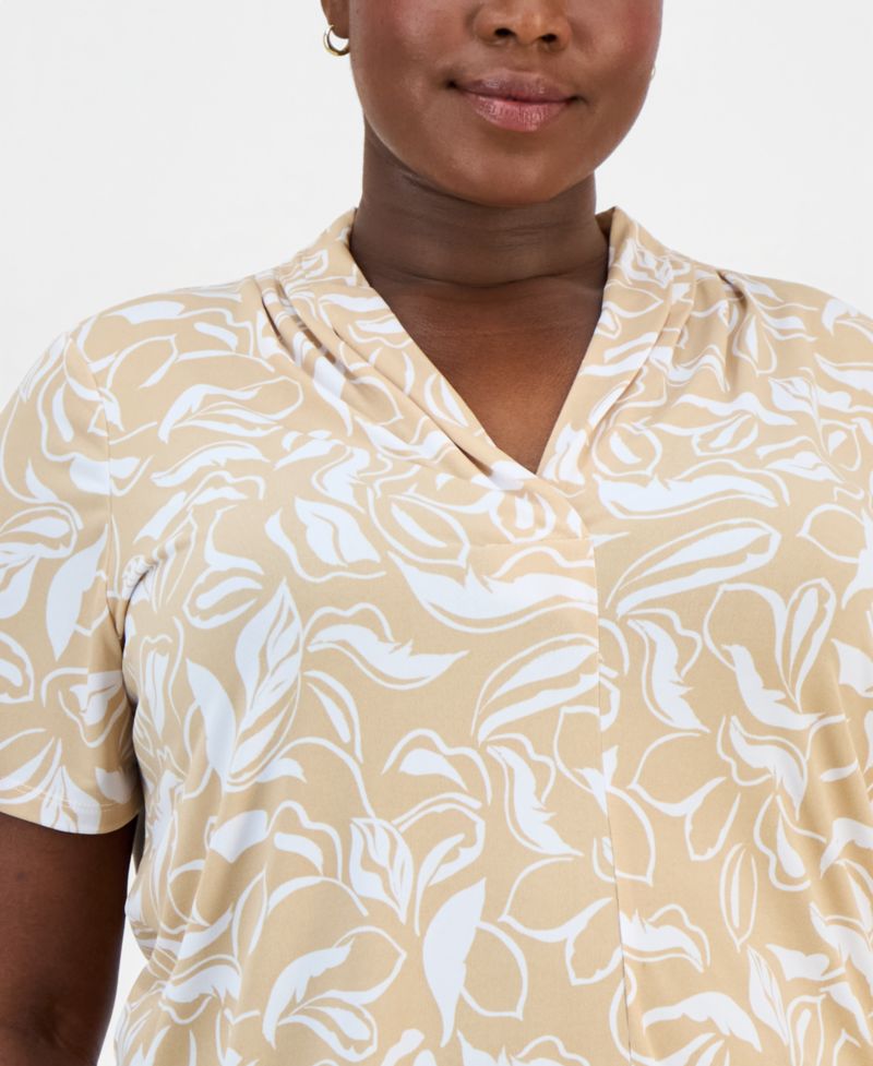 Petite Printed Short-Sleeve V-Neck Knit Top