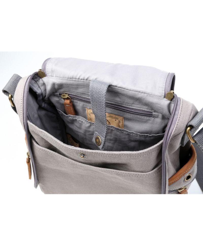 Atona Traveler Canvas Crossbody Bag