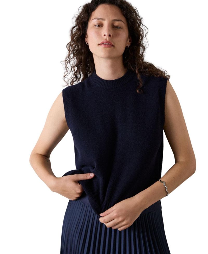 Women's Sleeveless Boxy-Fit Wool Sweater Vest