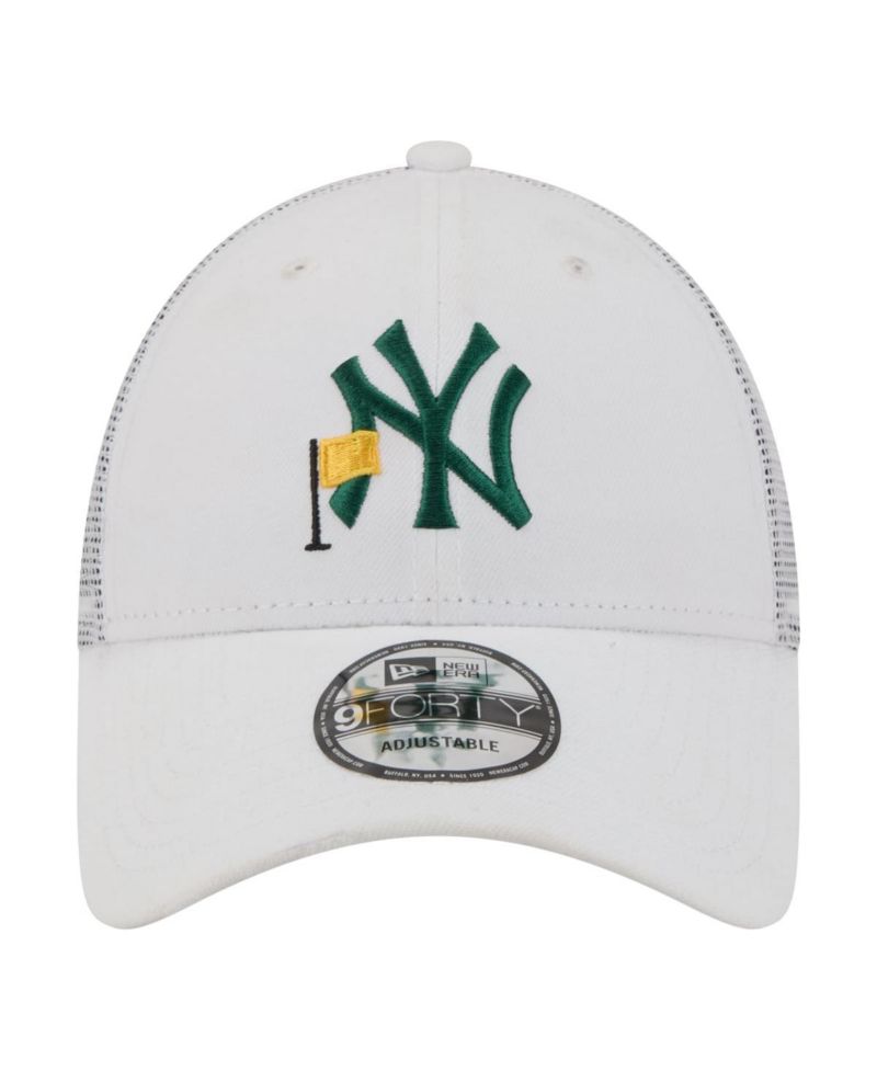 Men's White New York Yankees Flag 9FORTY Trucker Adjustable Hat