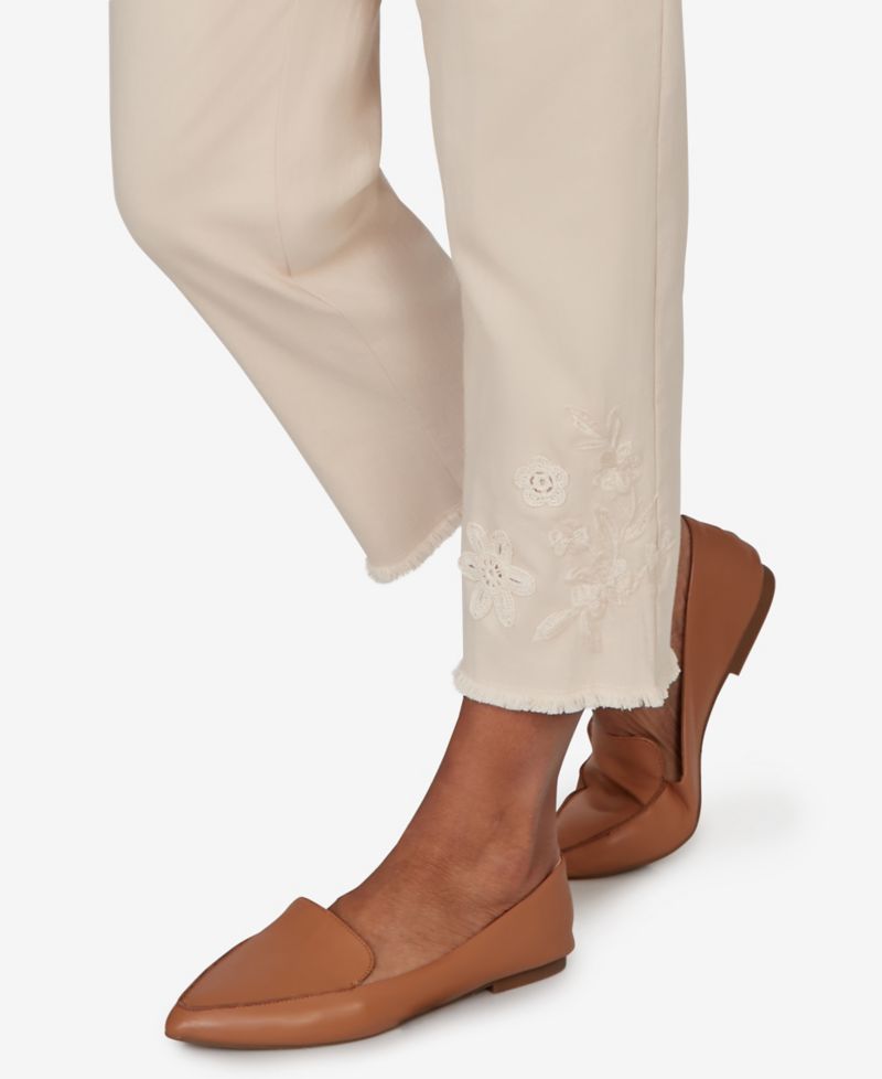 Petite Camden Market Tonal Floral Applique Ankle Pants
