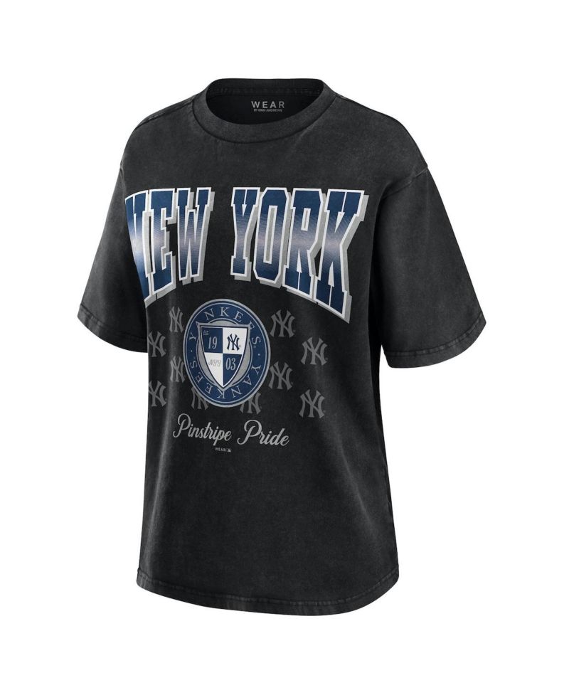 Women's Black New York Yankees Oversized Boyfriend T-Shirt