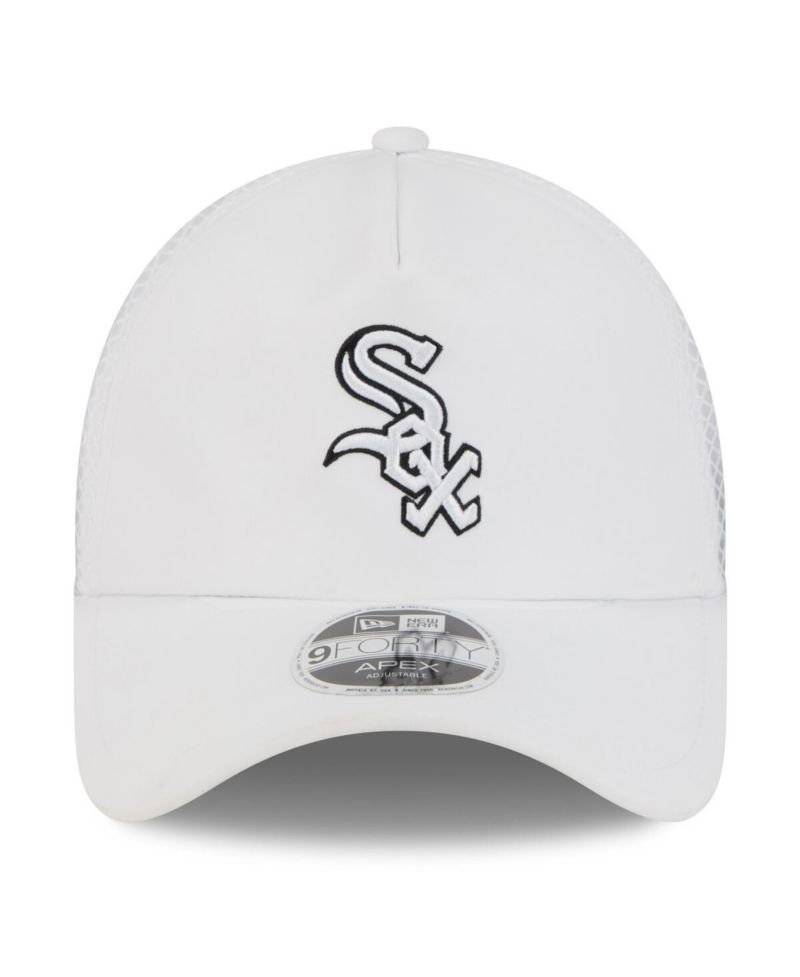 Men's White Chicago White Sox 2026 Batting Practice Apex 9FORTY Adjustable Trucker Hat