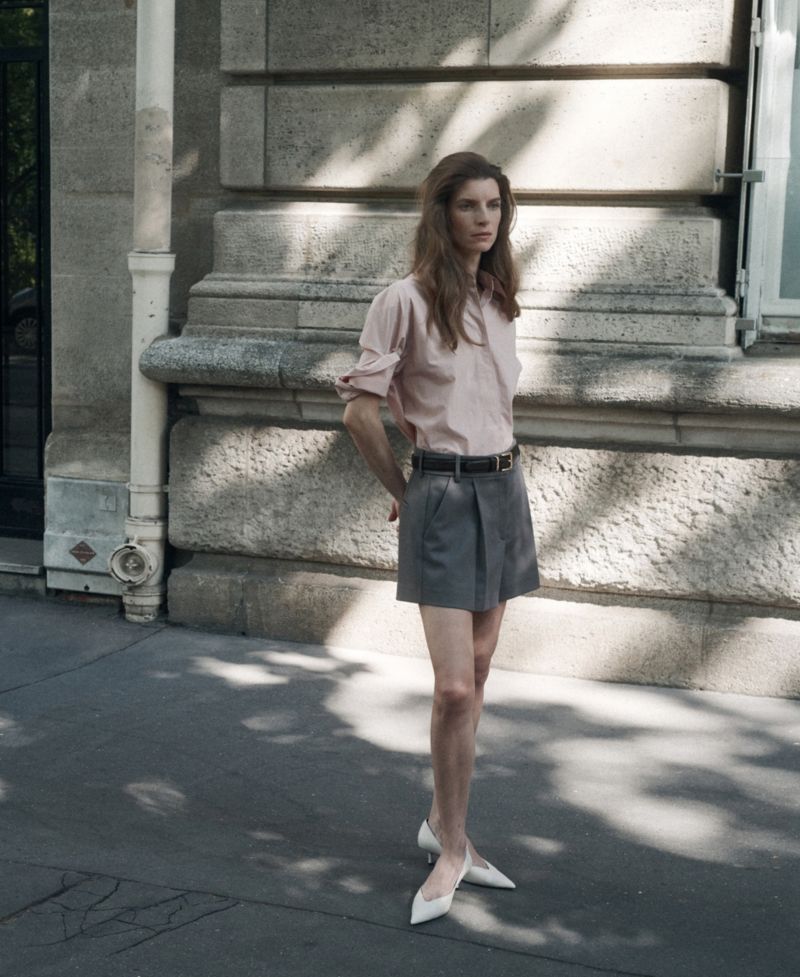 Women's Mid-Rise Pleated Shorts, 4" Inseam