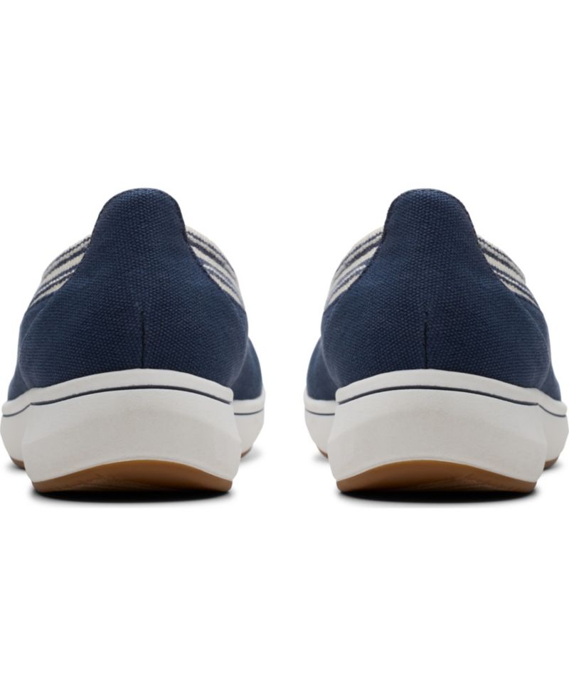 Women's Cloud Steppers Breeze Sky Air Closed Toe Shoes