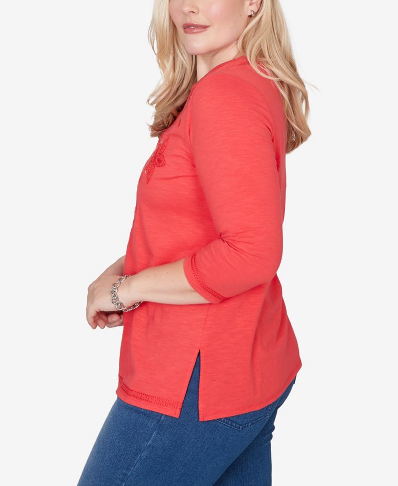 Women's Port Side Tonal Embroidered Split-Neck Top