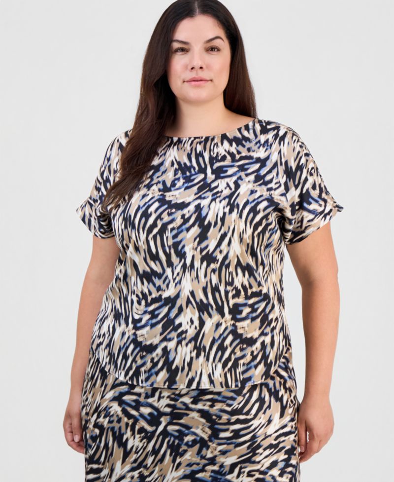 Plus Size Boat-Neck Short-Sleeve Top