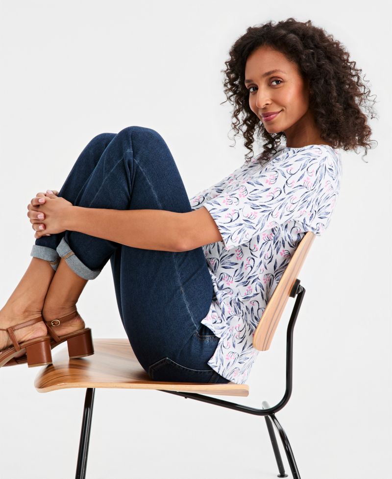 Petite Boat Neck Leaf Stamp Top