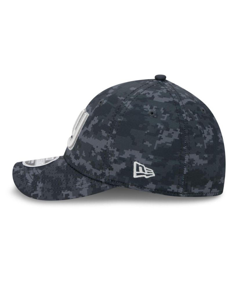 Men's Black New York Giants 2026 Salute to Service 39THIRTY Flex Hat