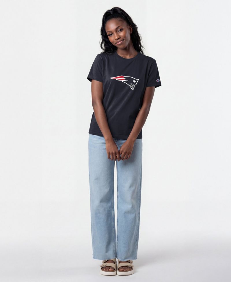 Women's New England Patriots Logo T-Shirt
