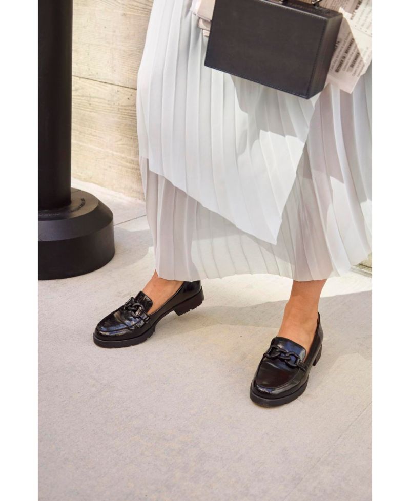 Women's London 2 Chain Detail Lug Sole Loafers