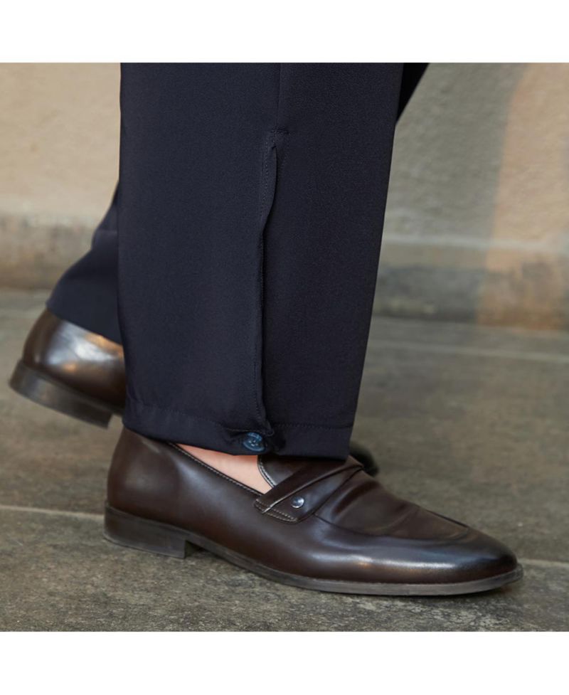 Men's Midnight Black Straight-Cuffed Pleated Trousers