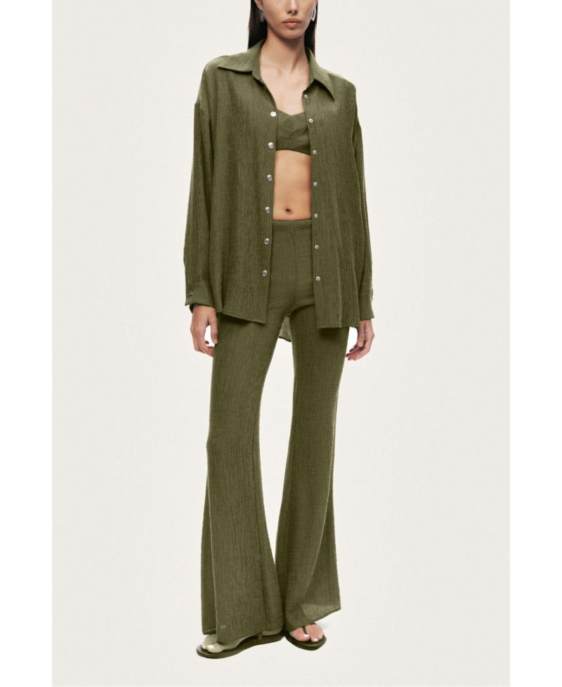 Women's Relaxed Button-Down Shirt