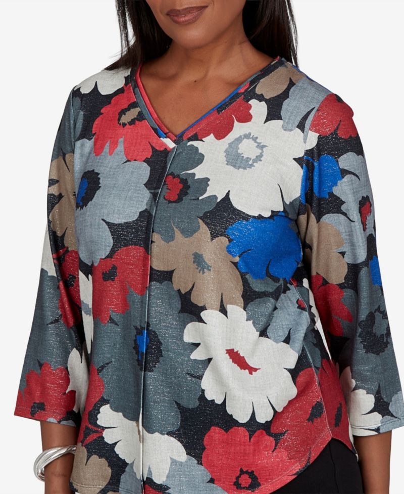 Petite Floral 3/4-Sleeve V-Neck Top