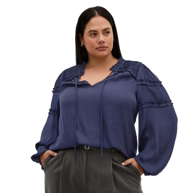 Women's Drama Queen Long Sleeve Shirt
