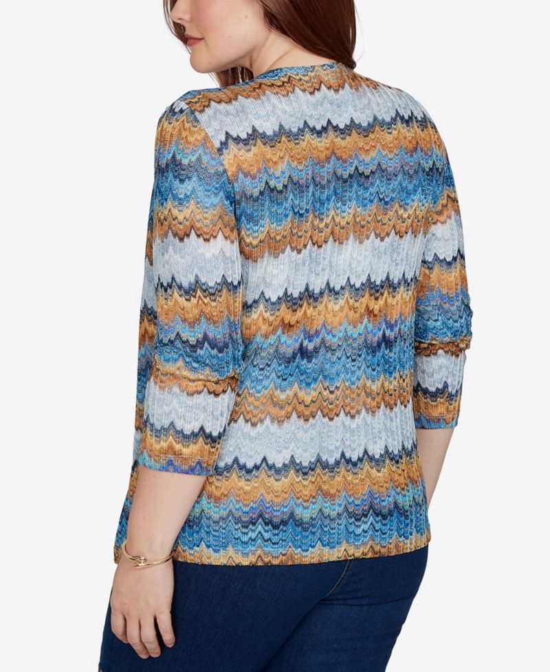 Petite 3/4-Sleeve Scoop Neck Top