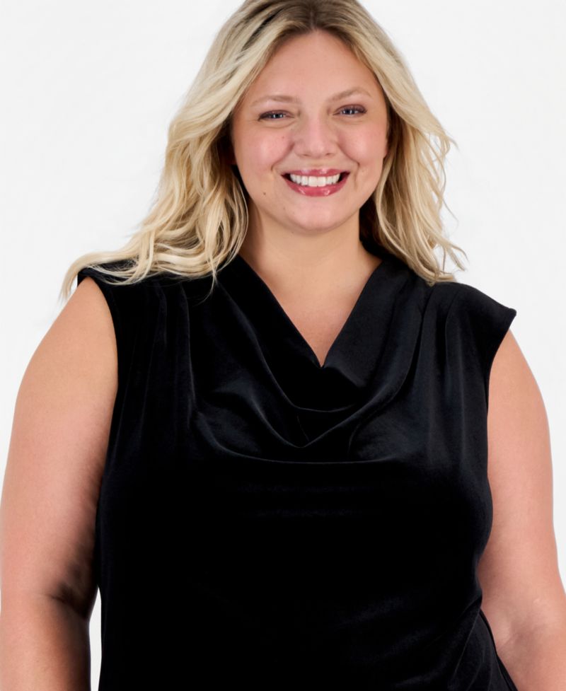 Plus Size Pleated Extended-Shoulder Velvet Blouse