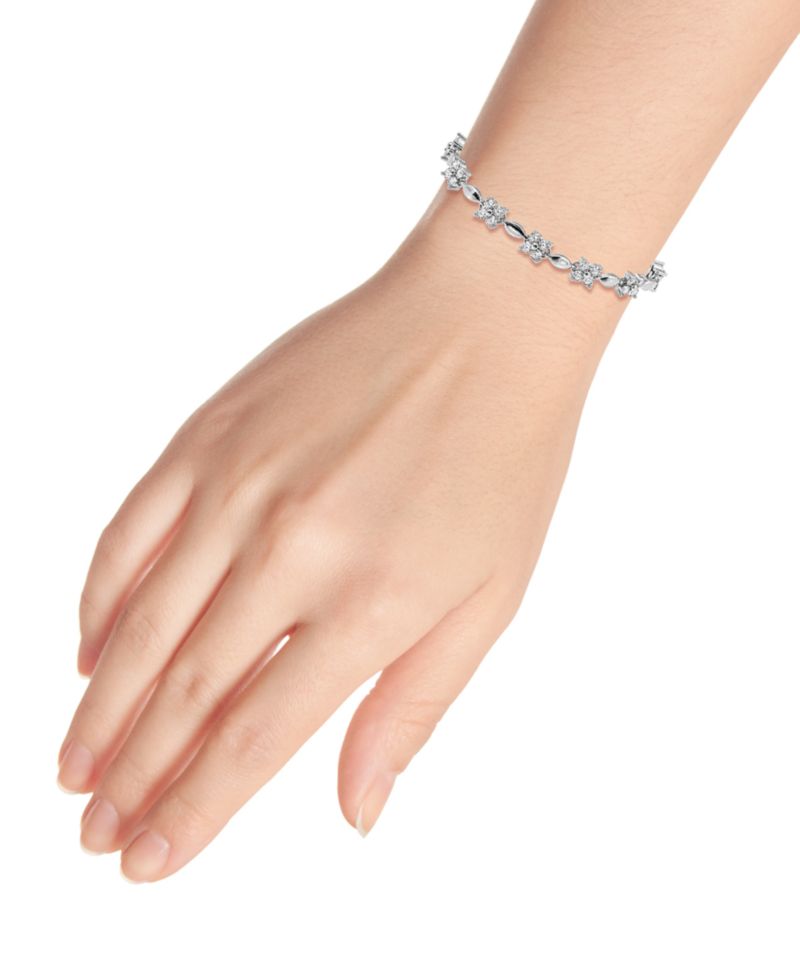 Cubic Zirconia Flower Design Polish Oval Link Bracelet