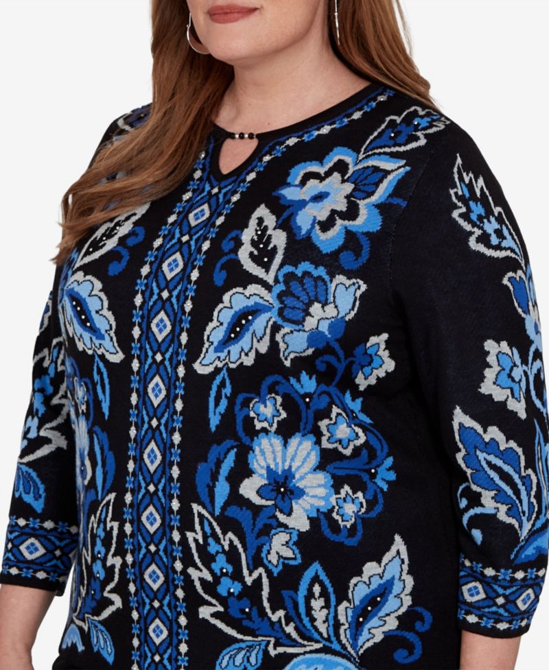 Plus Size Keyhole Neck 3/4-Sleeve Pullover Sweater