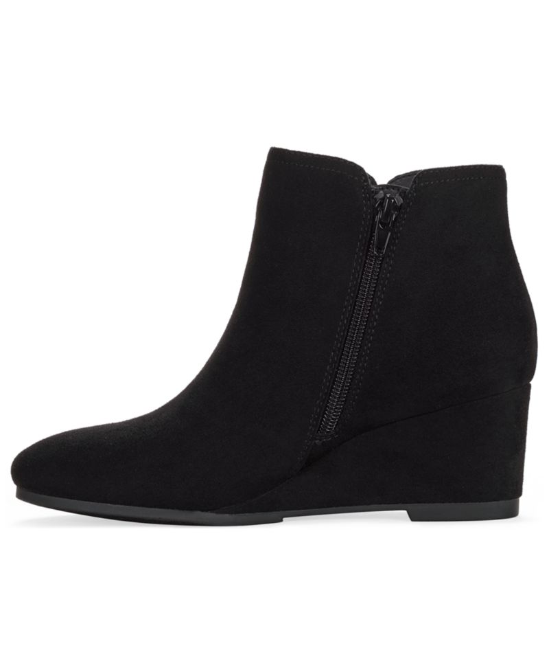 Women's Portiaa Round Toe Wedge Dress Booties