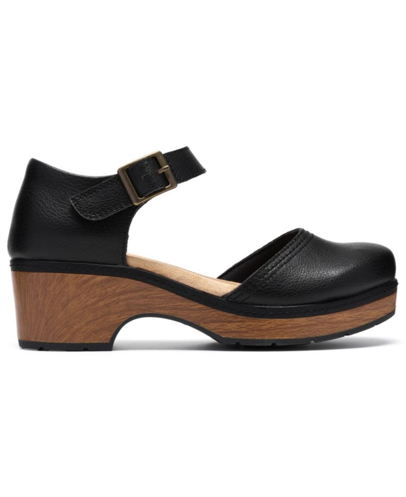 Women's Paizlee Leah Buckle Clogs