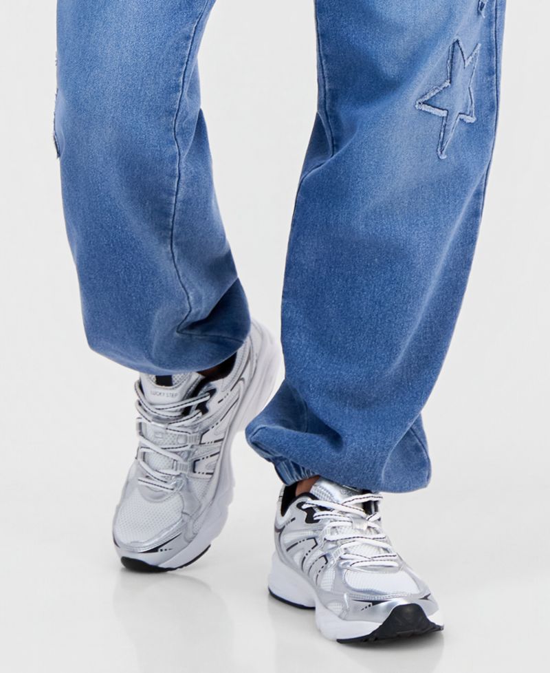 Juniors' High-Rise Star-Applique Denim Jogger