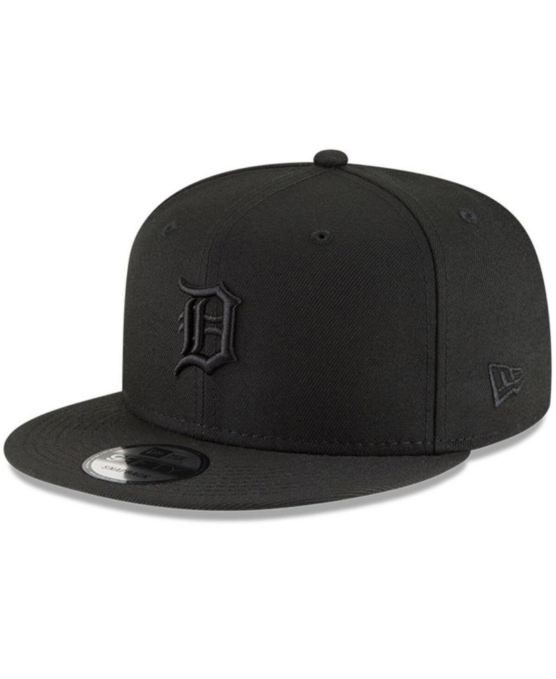 Men's Detroit Tigers Black on Black 9FIFTY Snapback Hat