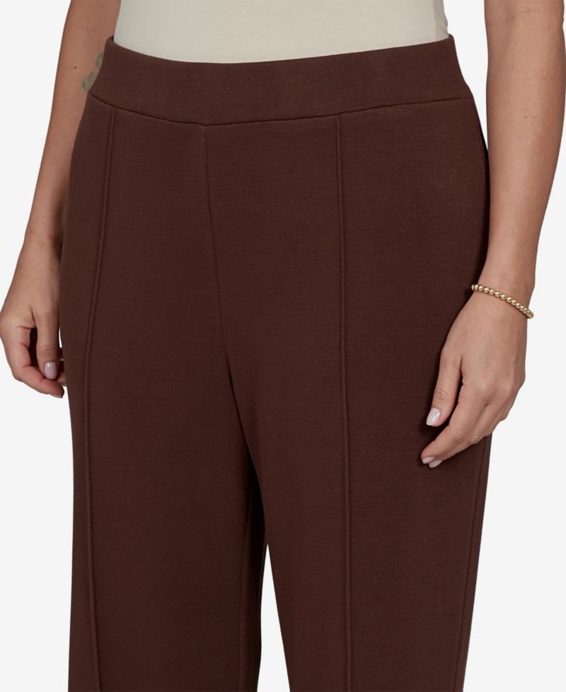 Plus Size Sleek Seam Knit Pull-On Pant
