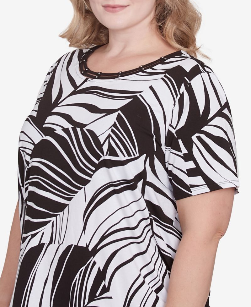 Plus Size Twisted Leaves Side Tie Top