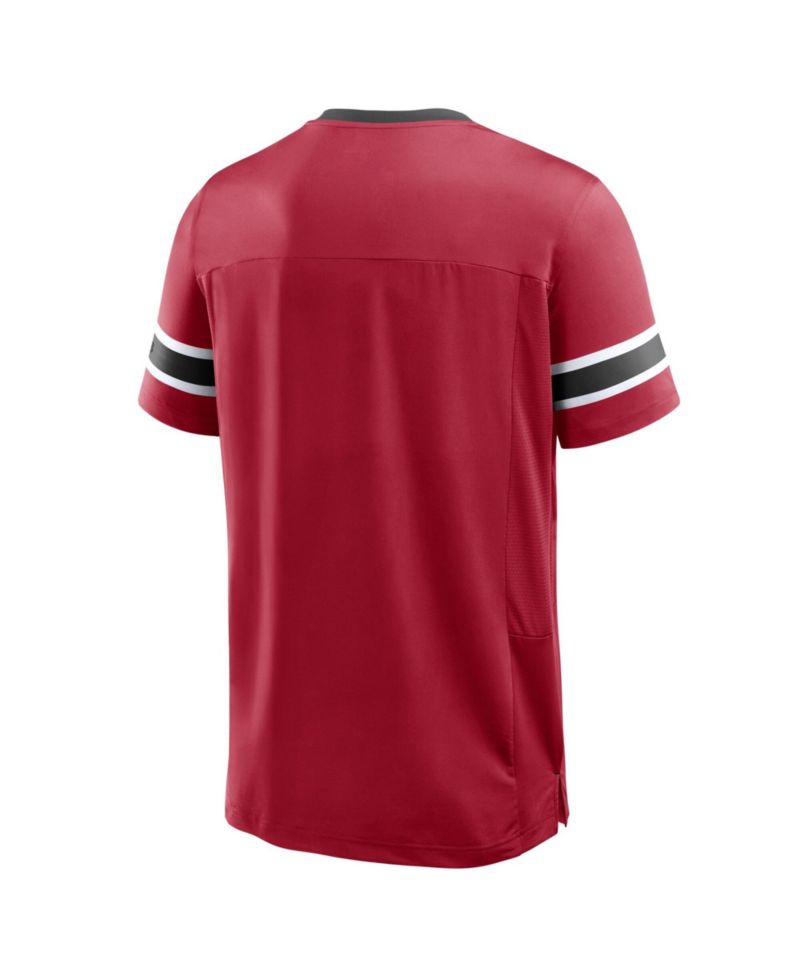 Men's Tampa Bay Buccaneers Hometown Premium Hashmark Classic-Fit V-Neck T-Shirt