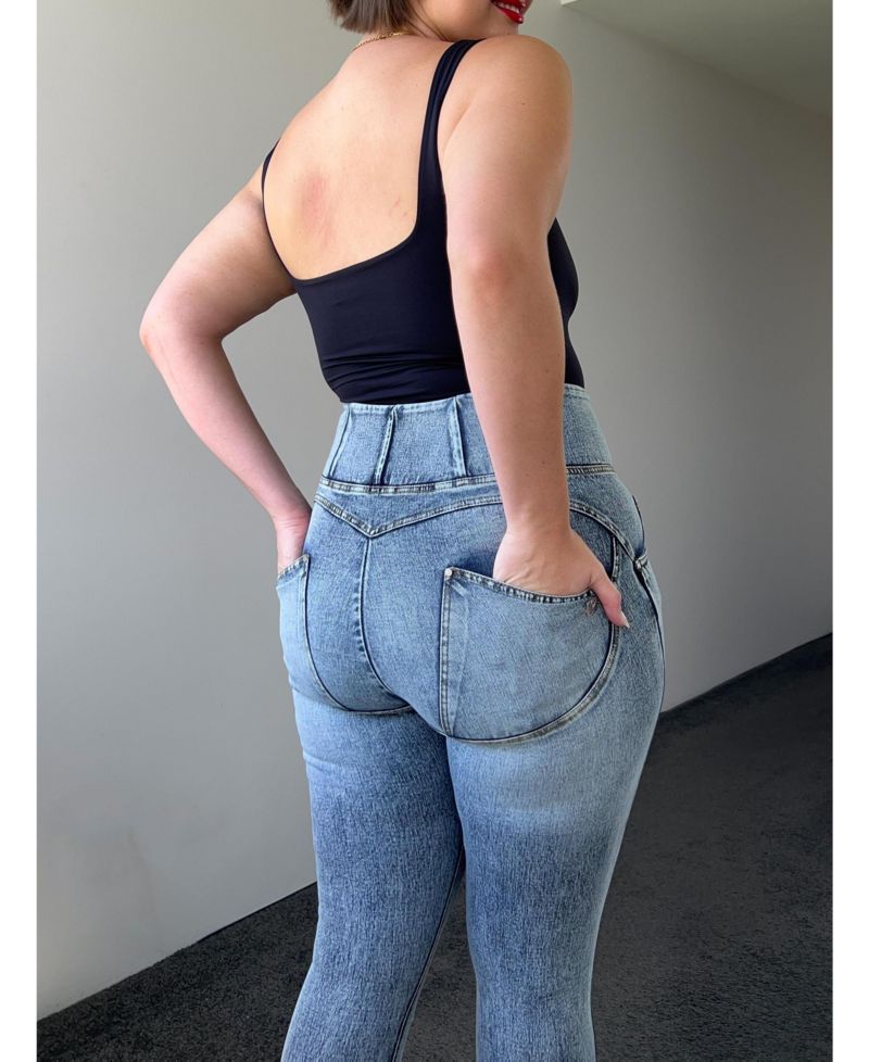 Women's Curvy Ripped High-Rise Sculpting Skinny Jeans