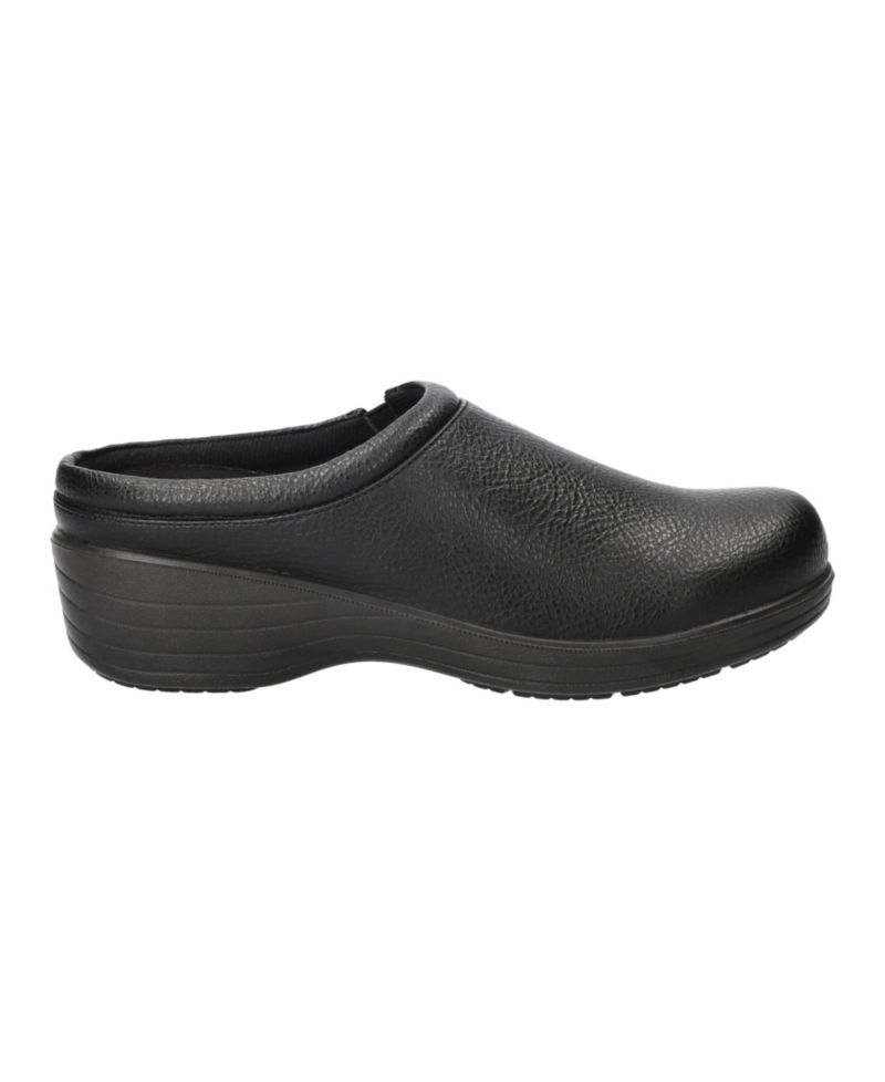 Women's Beck Slip-Resistant Round Toe Clogs