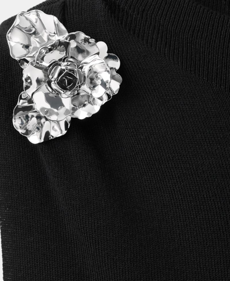 Women's Metallic Flower Knitted Top
